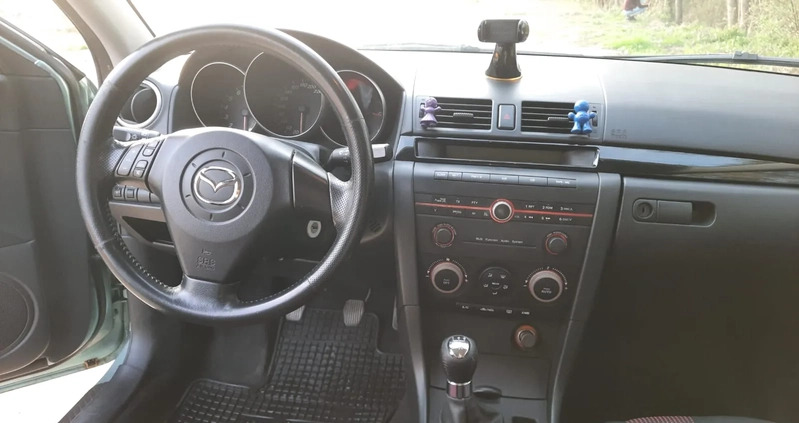Mazda 3 cena 6900 przebieg: 185600, rok produkcji 2005 z Lipsk małe 352